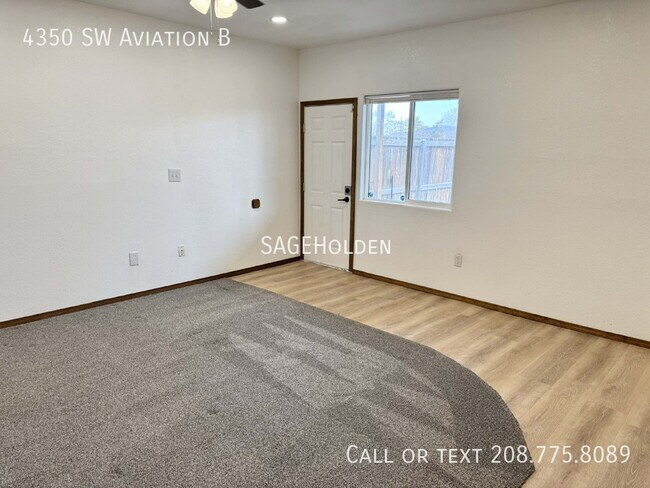 Foto del edificio - 4350 SW Aviation Dr