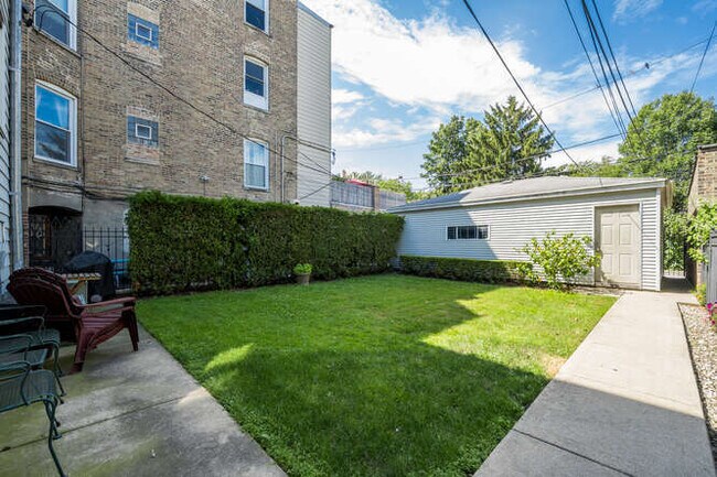 Foto del edificio - 2316 W Huron St