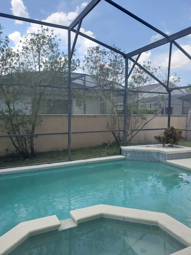 piscina - 2651 Oneida Loop