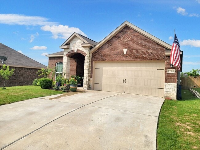 Foto del edificio - Beautiful 3-Bedroom, 2-Bath Home with Comm...