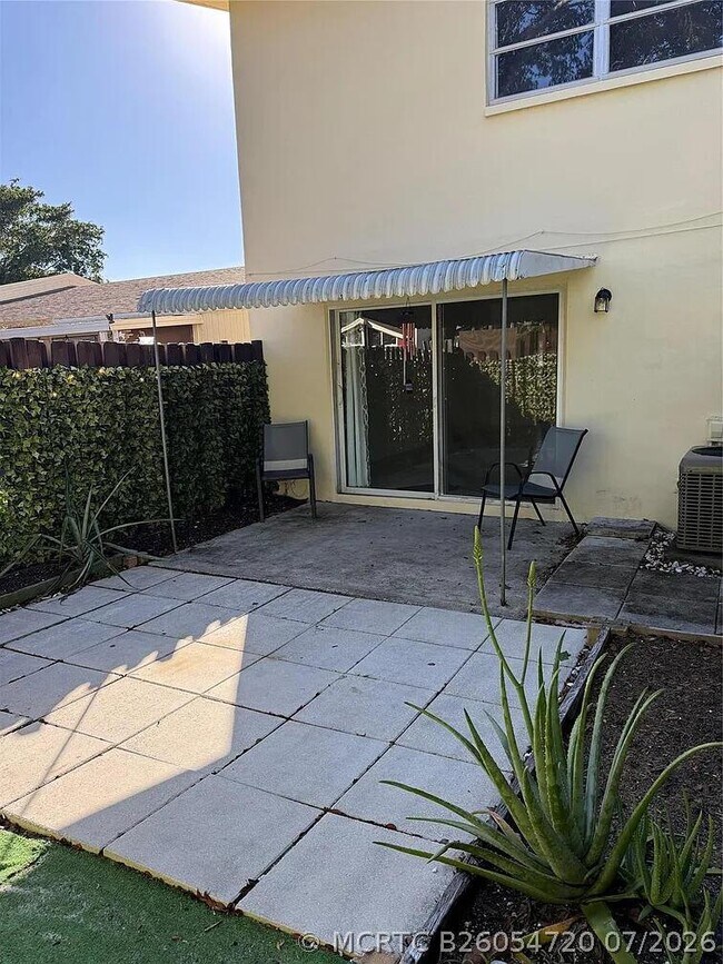 Foto del edificio - 3007 NW 68th St