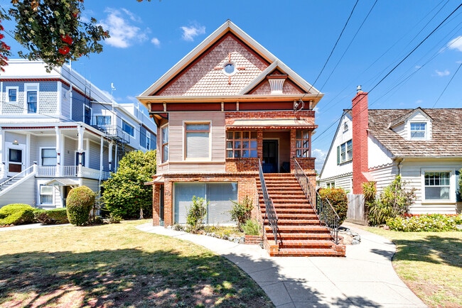 Building Photo - 507 Santa Clara Ave