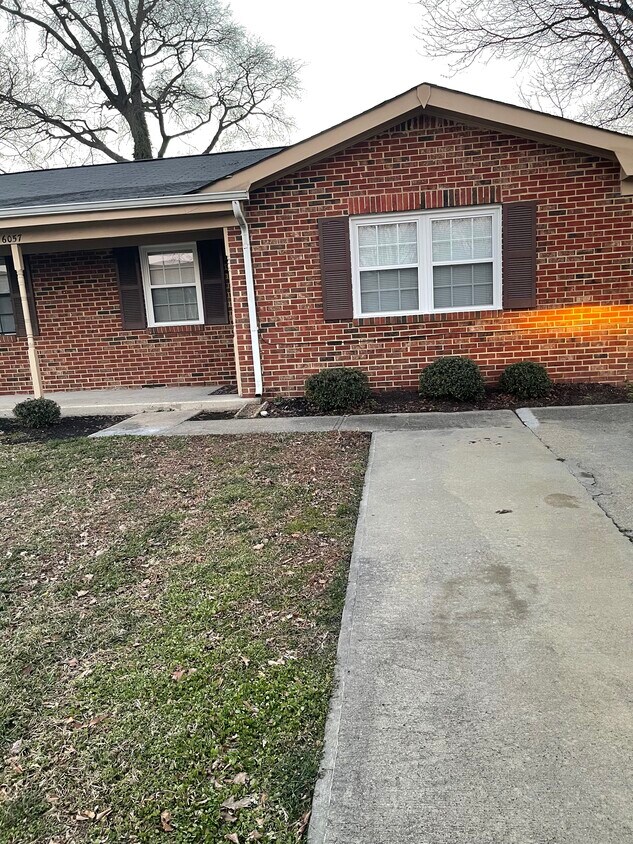 Primary Photo - 6057 Bradford Dr
