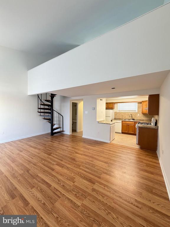 Building Photo - 5485 Harpers Farm Rd