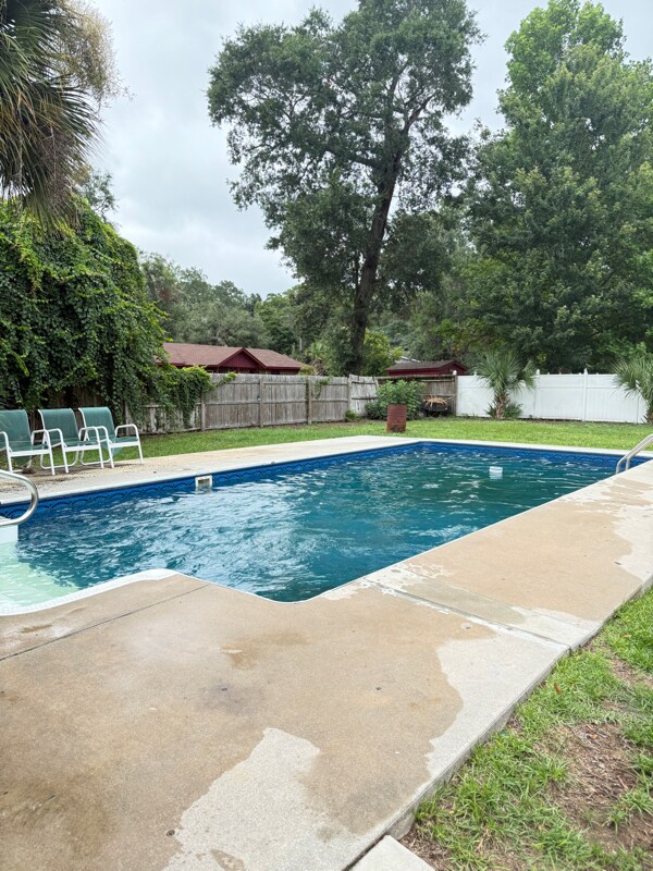 Building Photo - 915 Belleview Cir W