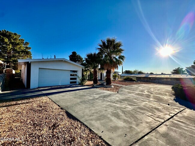 Building Photo - 6332 El Risco St