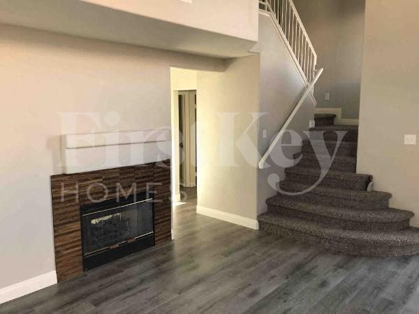 Building Photo - 5620 Royal Castle Ln