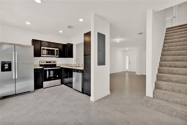 Foto del edificio - 449 NE 5th St