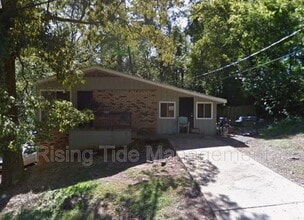 Building Photo - 600 71st St S