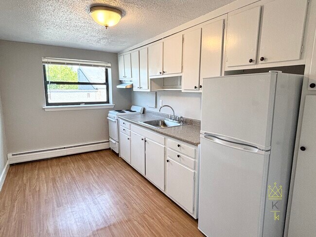 Building Photo - 48 A Harvard Ave