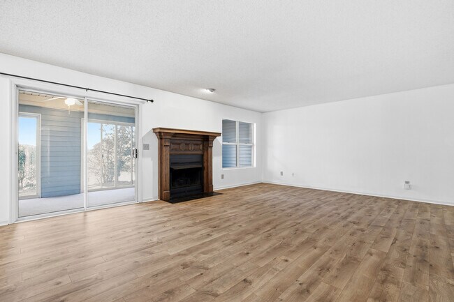 Photo - 4055 Whitehall Way Apartment