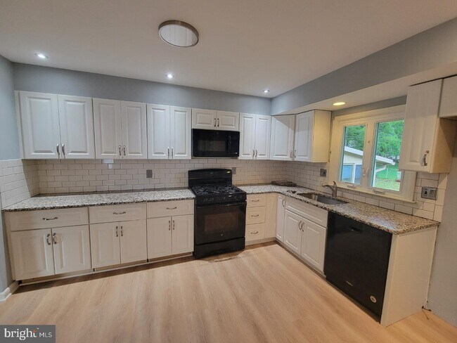 Foto del edificio - 1423 Carson Rd