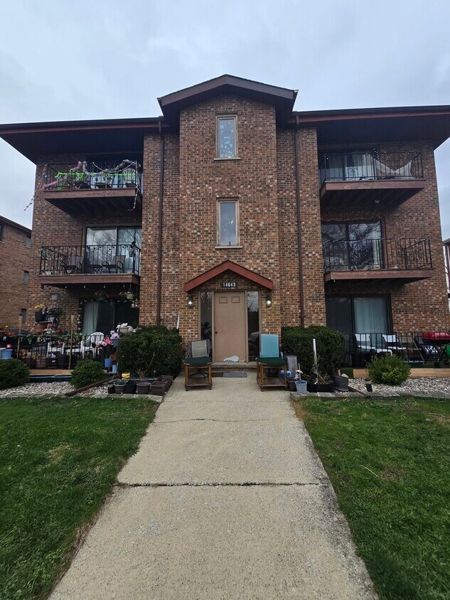 Foto del edificio - 14643 Lamon Ave