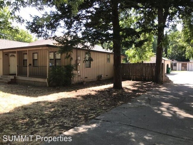 Building Photo - 3 br, 2 bath House - 1501 W. Fifth Street