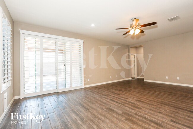 Foto del edificio - 4151 W Goldmine Mountain Dr