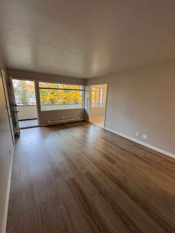 Foto del edificio - 4640 22nd Ave NE