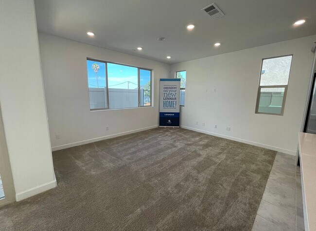 Building Photo - 1688 Carol Lee Ln