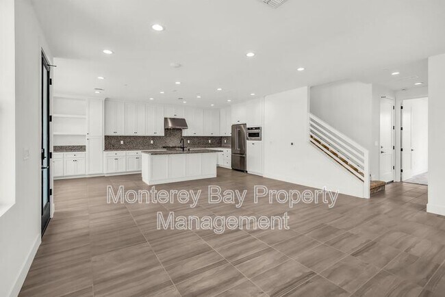 Building Photo - 111 Sea Shell Ave