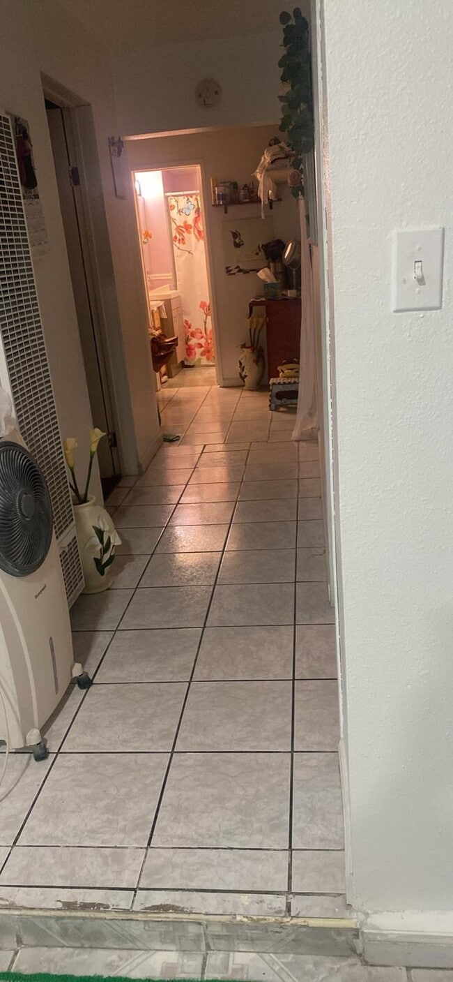 Foto del edificio - 11057 Wright Rd