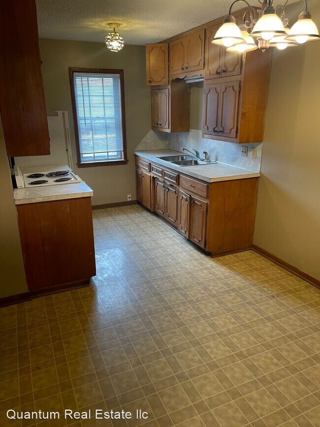 Foto del edificio - 2 br, 1.5 bath House - 2221 NORTH 47TH