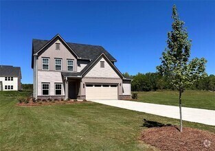 Building Photo - 40 Hill Ln