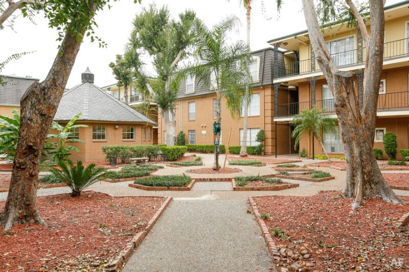 Foto principal - 9411 Westheimer Rd