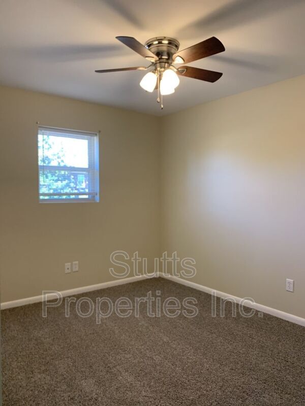 900 W Montgomery Ave Unit 201, Sheffield, AL 35660 Condo for Rent in