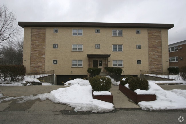 Building Photo - 4813 Kirk St