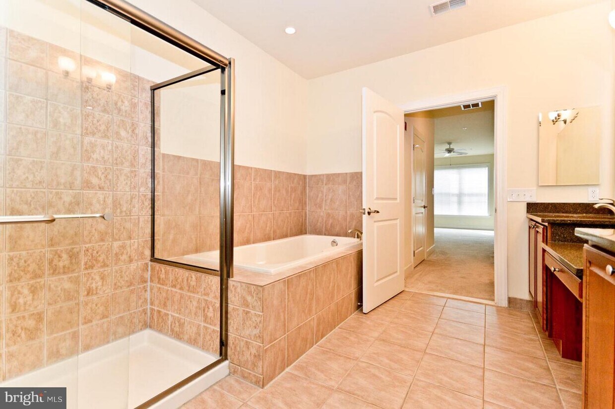 Primary Photo - 12800 Libertys Delight Dr
