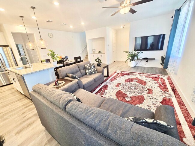Building Photo - Elegant & Functional – Your Spring Lake Dr...