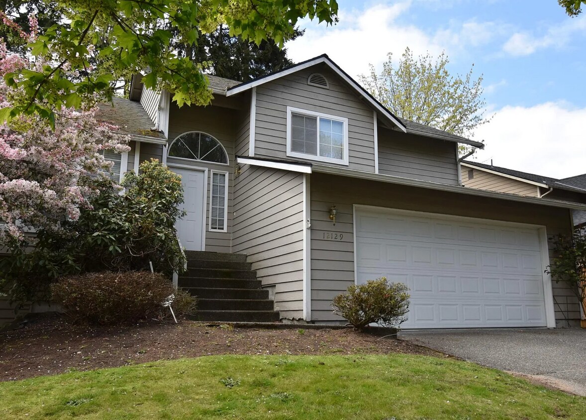 Foto principal - 12129 NE 107th St