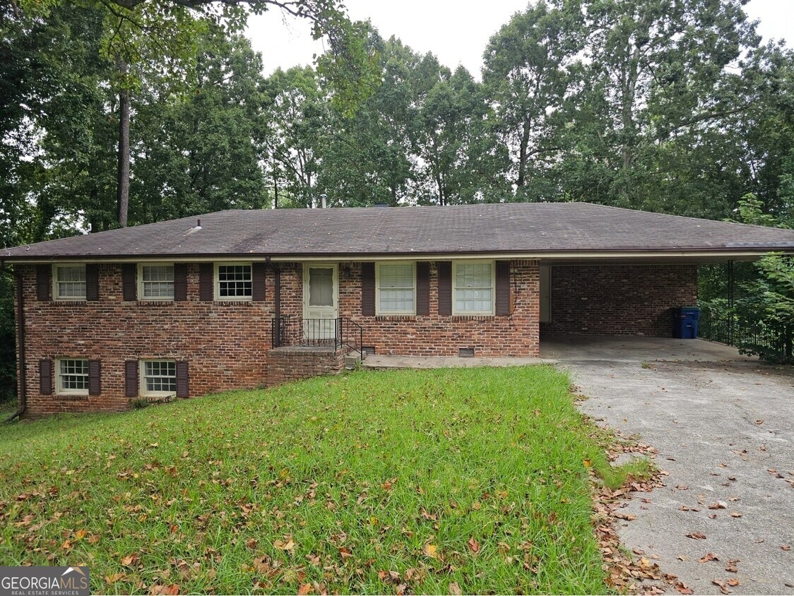 Primary Photo - 5690 Deerfield Ct