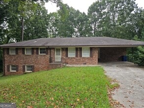 Building Photo - 5690 Deerfield Ct