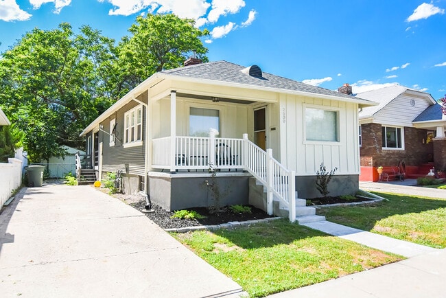 Peach Pointe - Green Street - Peach Pointe - Green Street House
