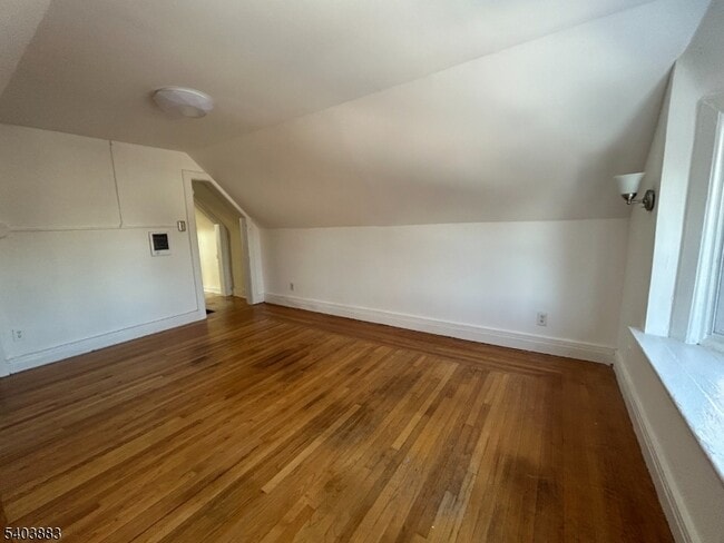 Foto del edificio - 318 Claremont Ave