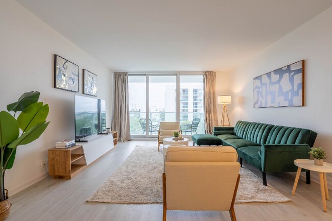 Photo - 1000 West Ave (Miami Beach, FL) Apartment