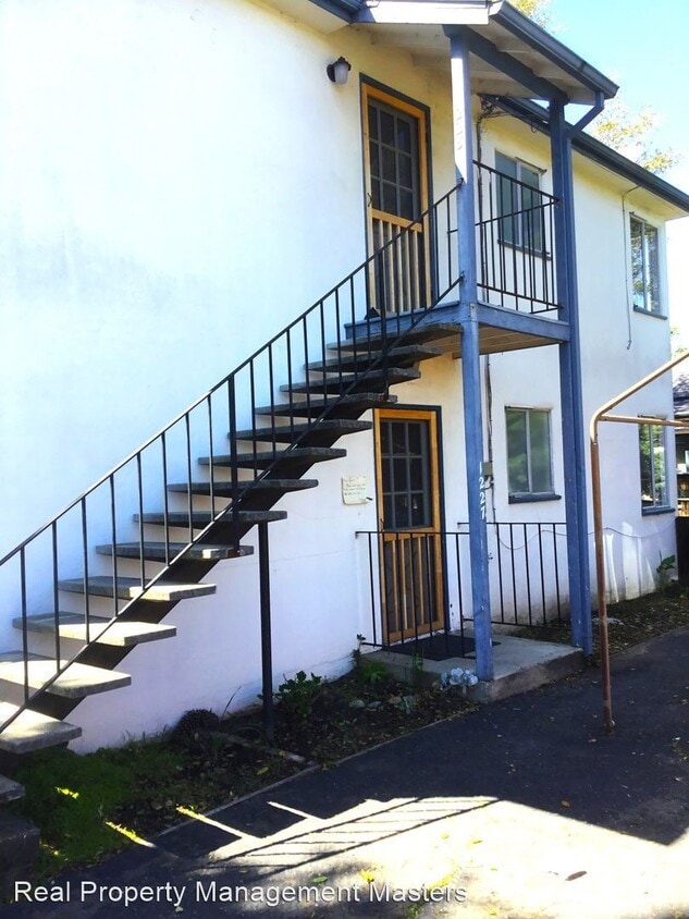 Primary Photo - 2 br, 1 bath House - 1225 D Street