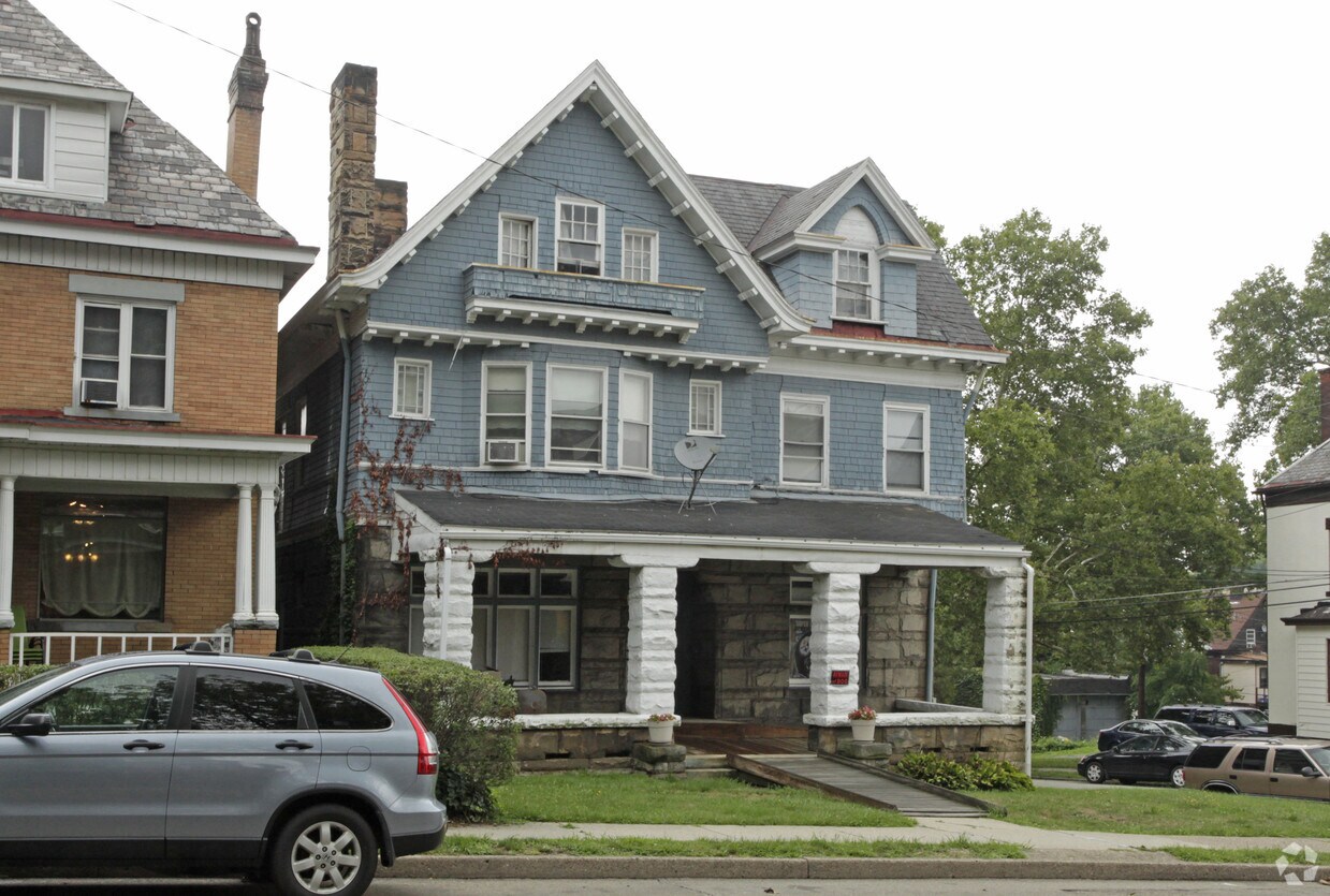 Foto del edificio - 5413 Stanton Ave