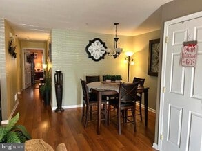 Building Photo - 305 Red Bud Ln