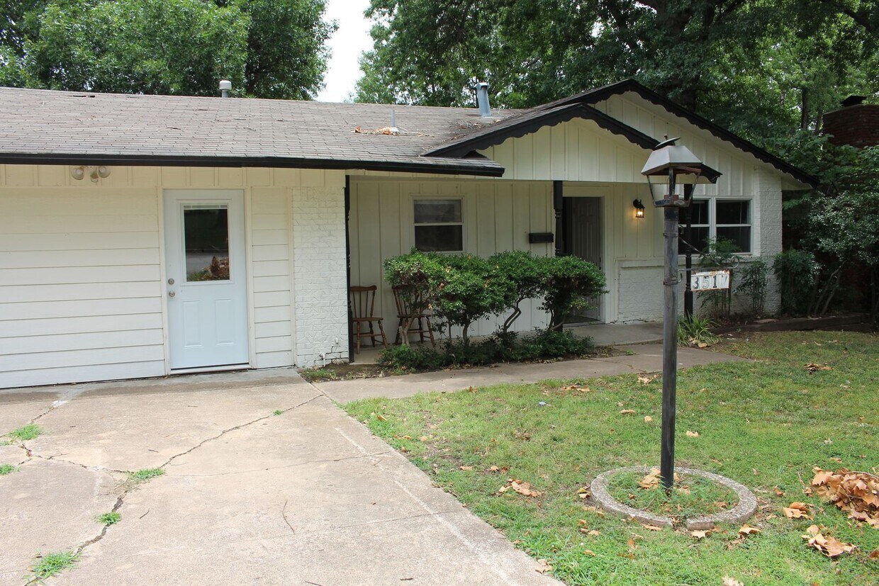 Foto principal - Steller 3 bed 3 bath home for rent!!!