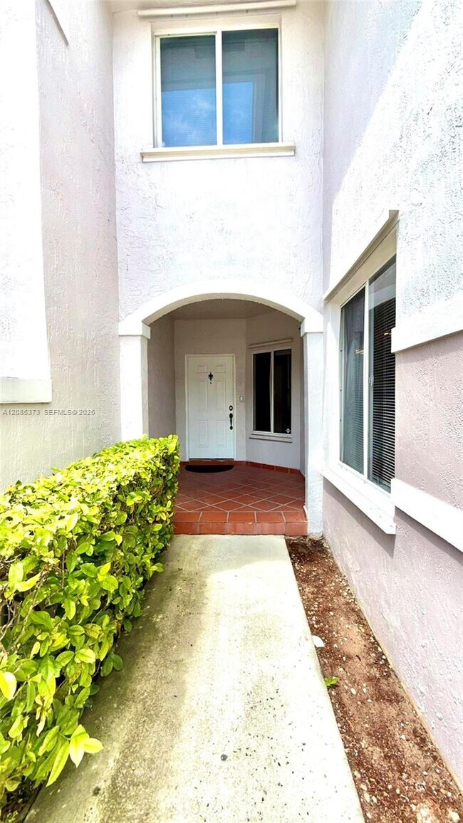 Building Photo - 10130 SW 154th Cir Ct