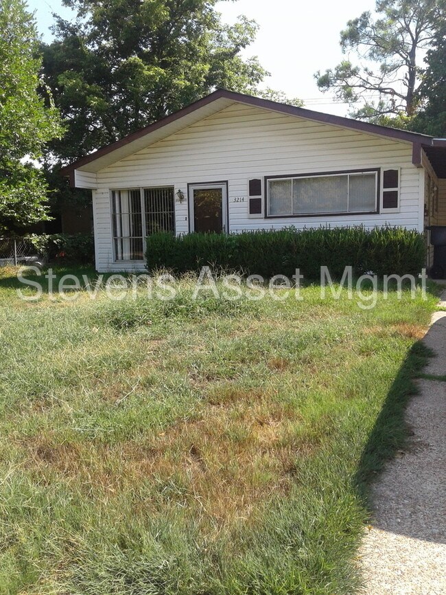 Building Photo - ***WEST GATE TERRACE SUBDIVISION*****