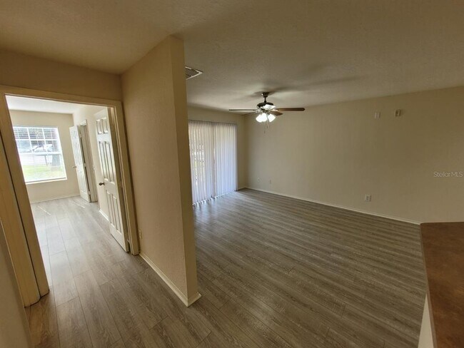 Foto del edificio - 36015 Deer Creek Dr