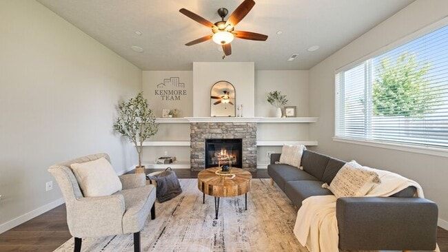 Building Photo - 2292 Morris Ave