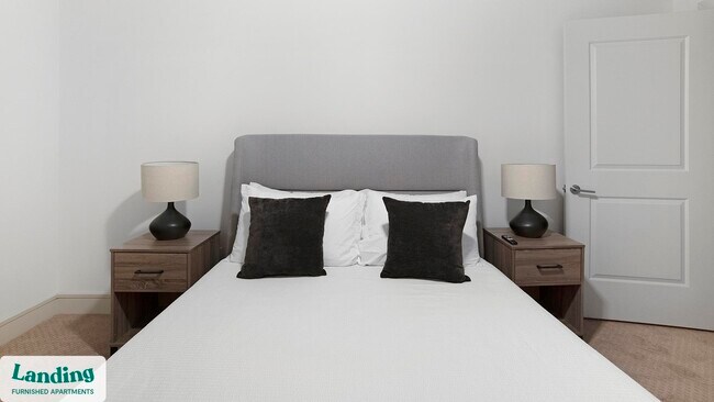 Building Photo - 777 Preston St