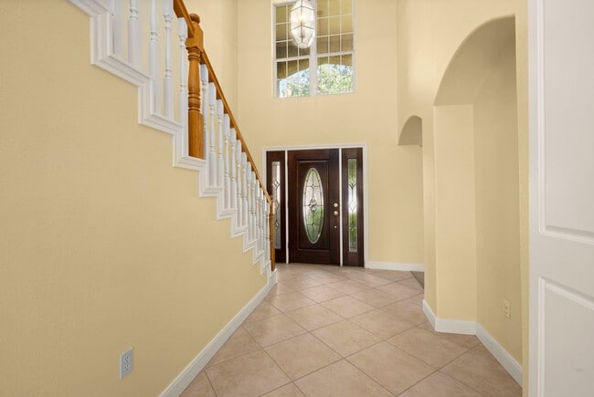 Building Photo - 3212 Glastonbury Dr