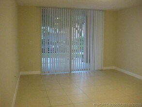 Building Photo - 620 SW 111th Ave