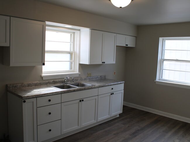 Building Photo - 483 S Military Rd