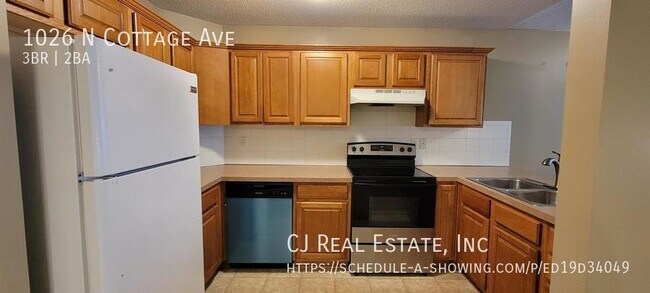 Foto del edificio - 1026 N Cottage Ave