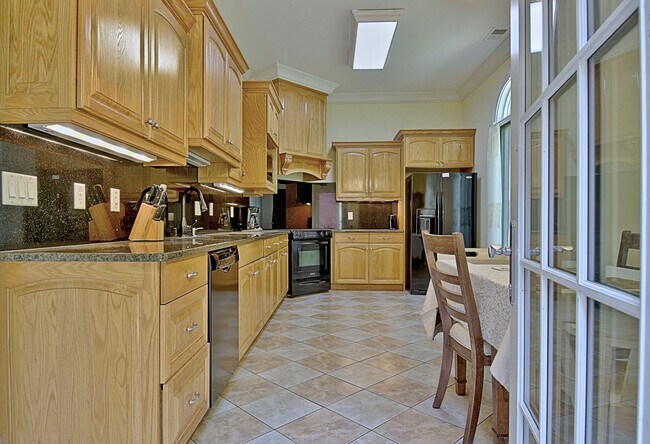 Foto del edificio - ***Price Improvement***PROCUREMENT: 501 Fl...